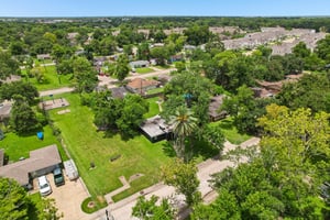 Oak Dr-S1807-031.jpg