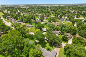 Oak Dr-S1807-034.jpg