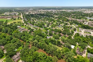 Oak Dr-S1807-036.jpg