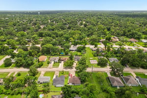 Oak Dr-S1807-038.jpg