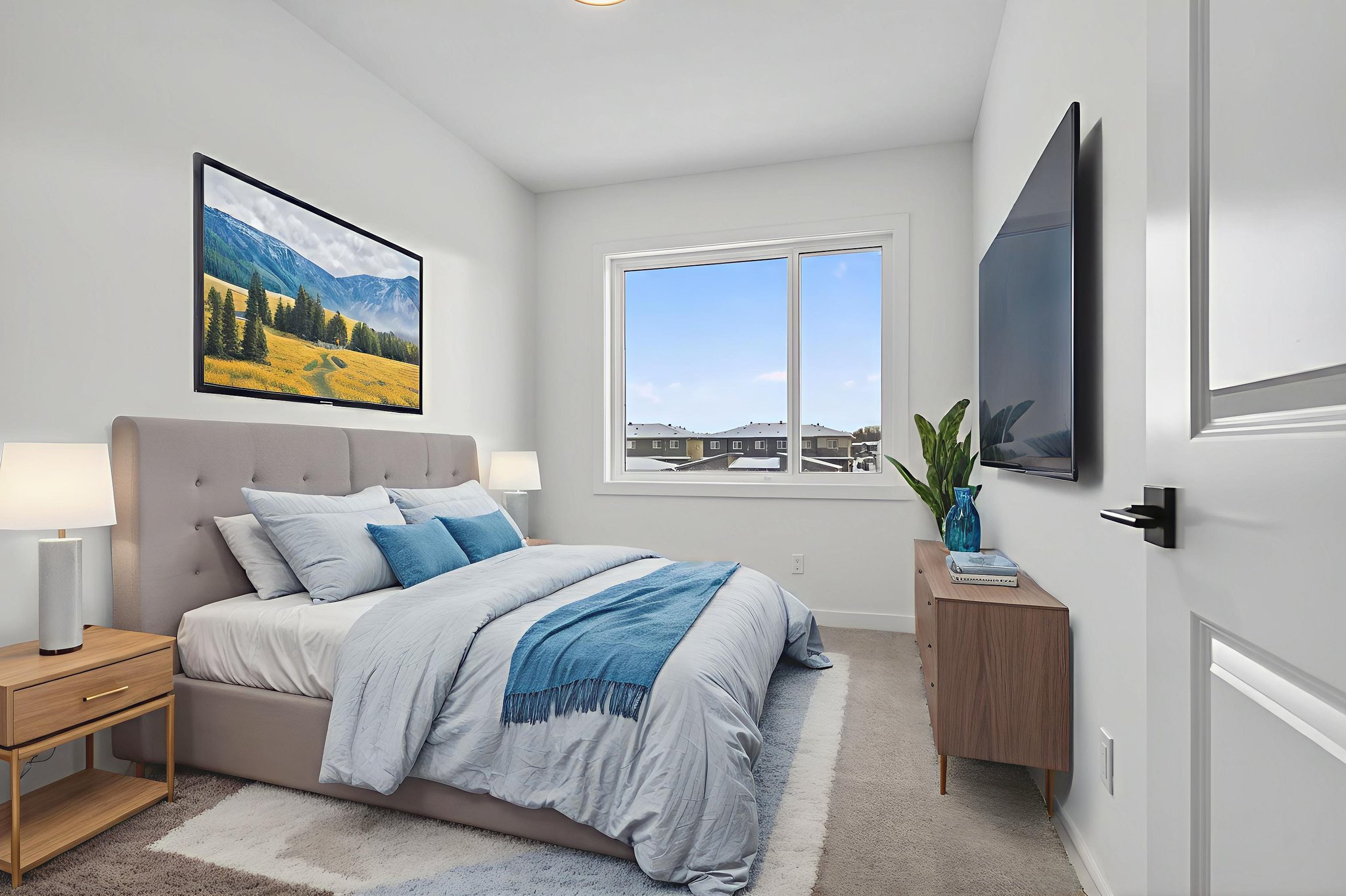 DSC02824 virtually staged.jpeg