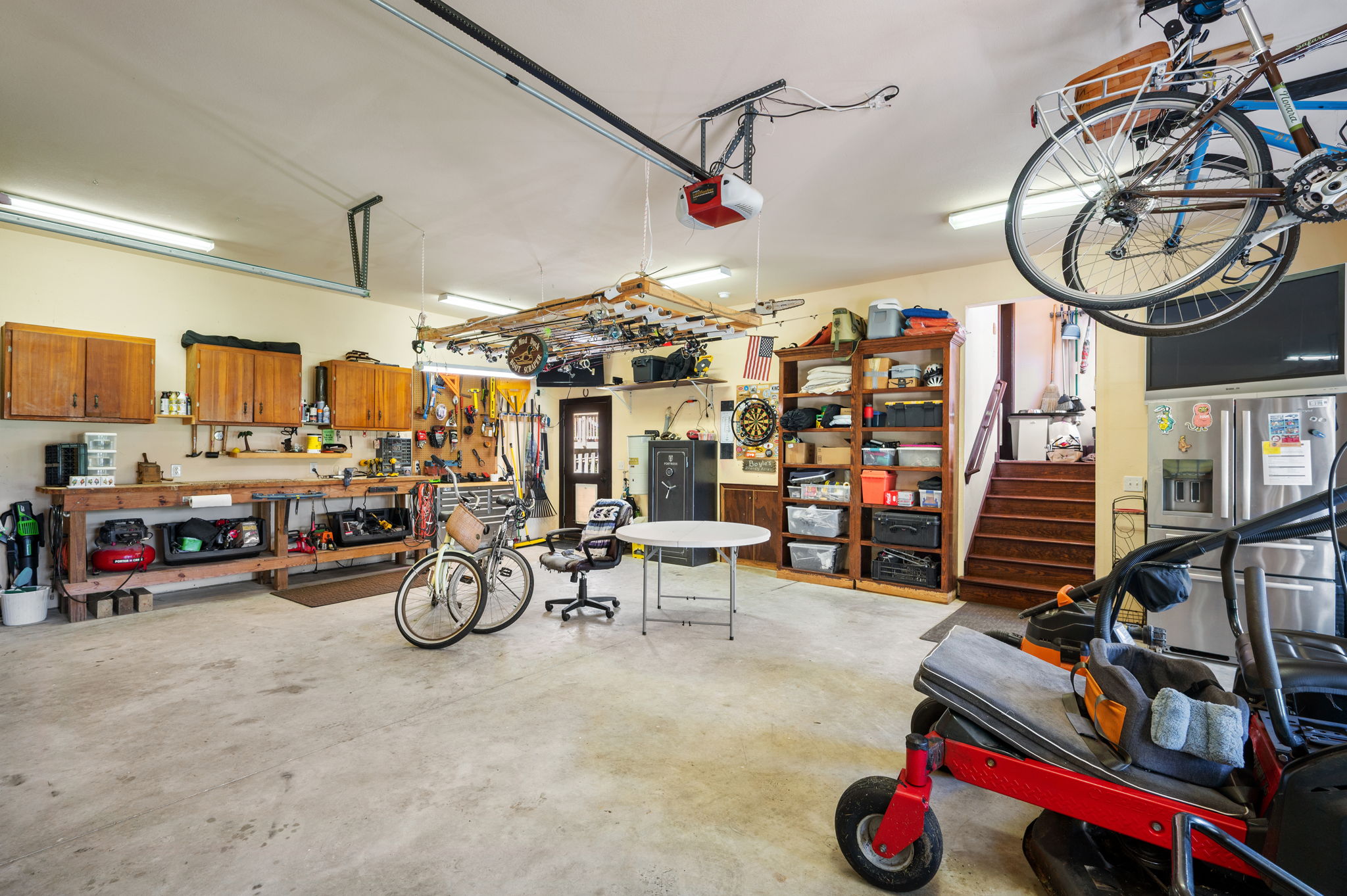 159-W-Oak-Knoll-Garage-V2