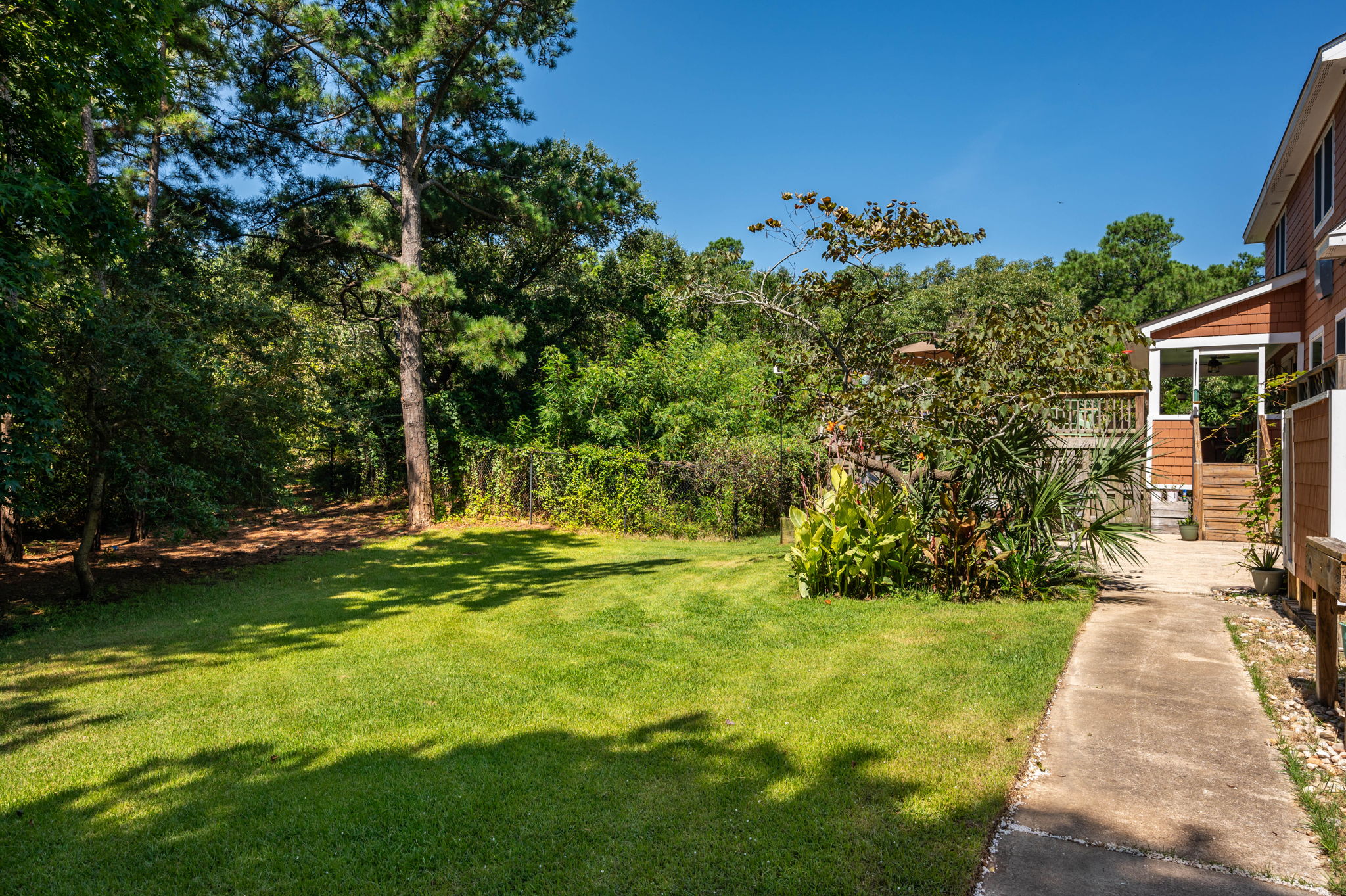 159-W-Oak-Knoll-Rear-Exterior