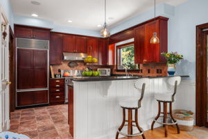 159-W-Oak-Knoll-Kitchen-V2