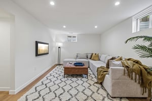 Findlay Way-S0805-017.jpg