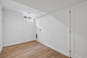 Findlay Way-S0805-047.jpg