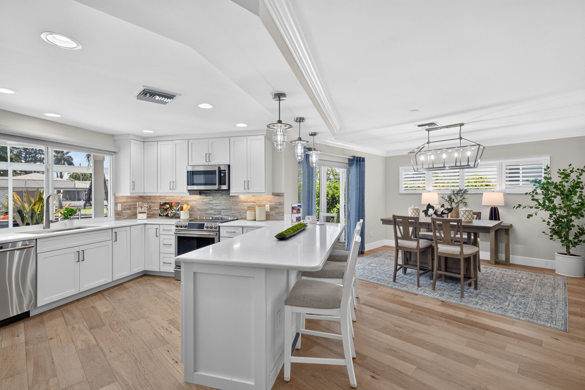 Kitchen 1 of 3