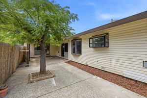 031_F8_1590 Sunset Rd