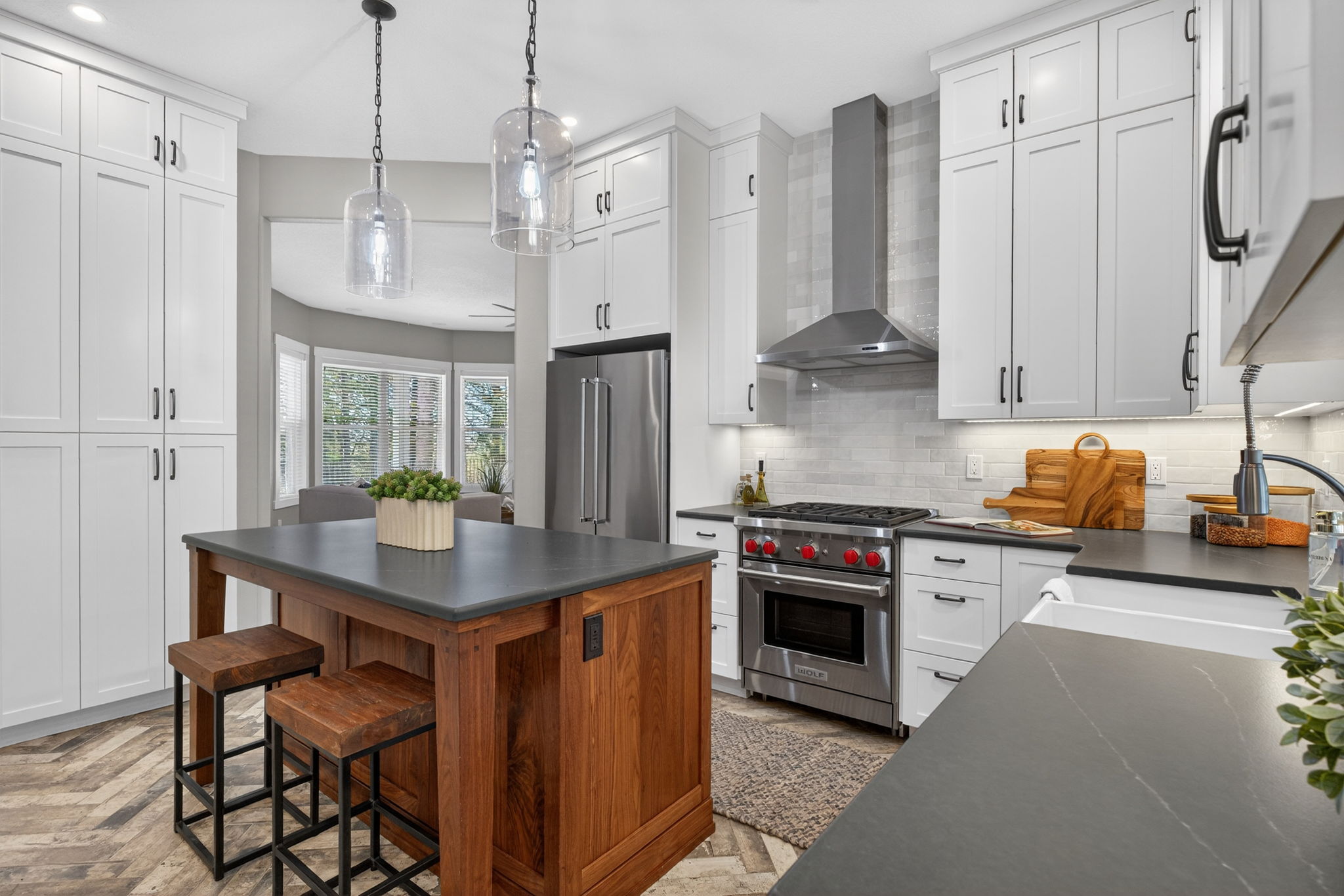 15900 S Lora Ct, Oregon City, 97045