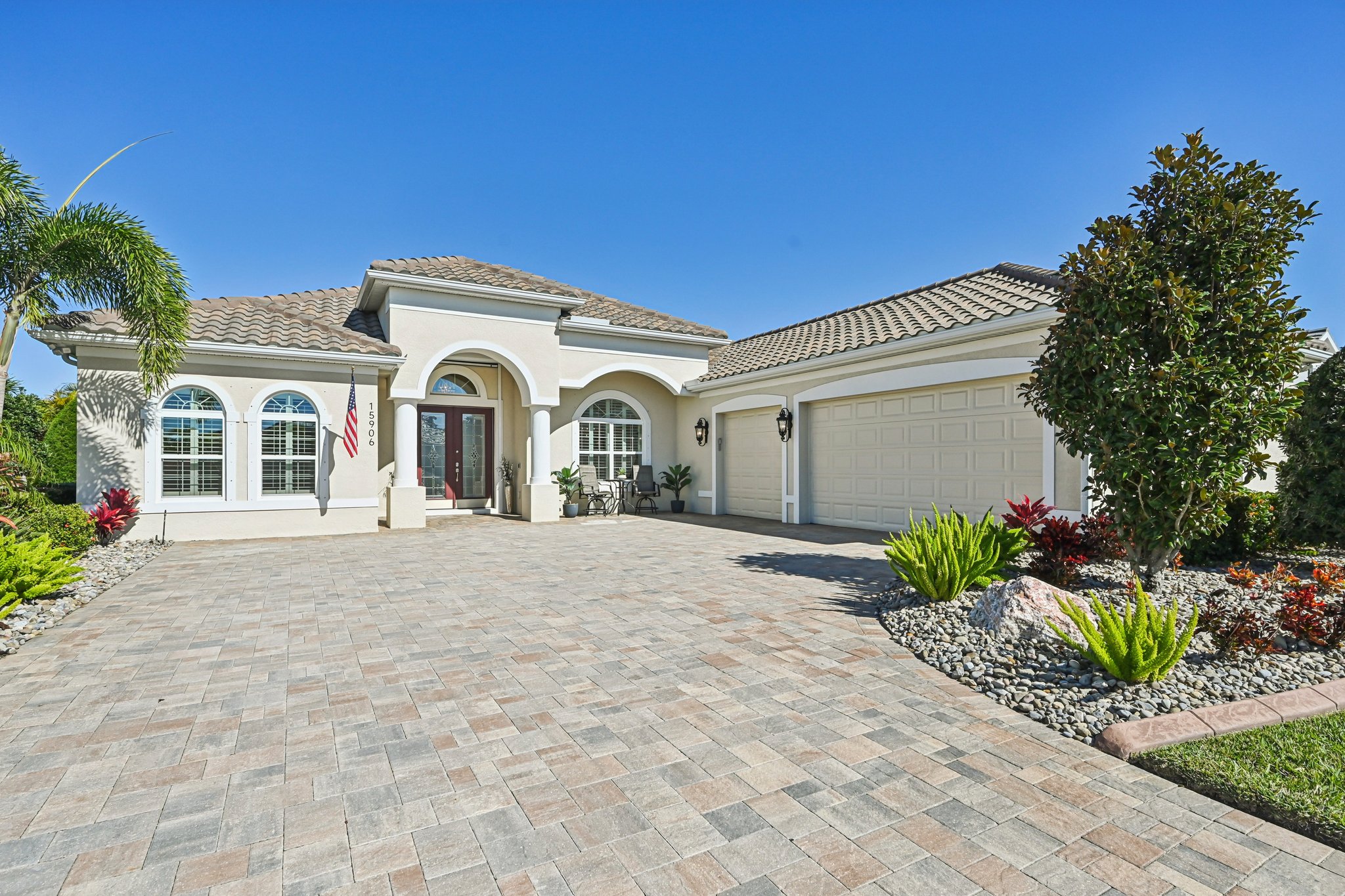 39th Gln-S1701-002.jpg