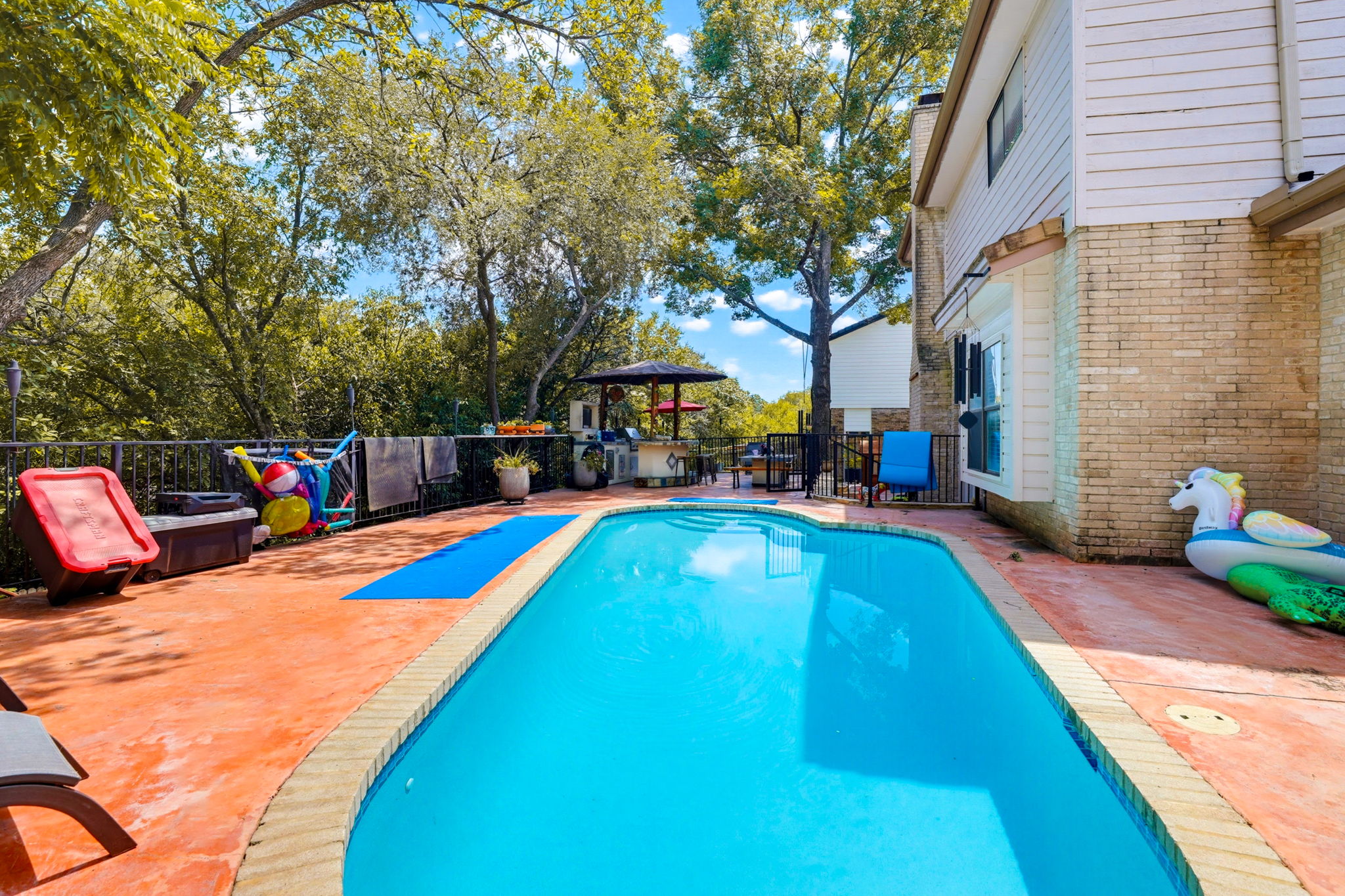  Photo 35
