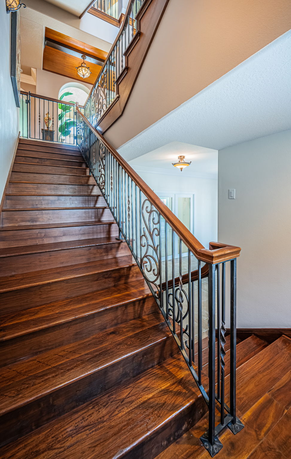 Lower Level Foyer6