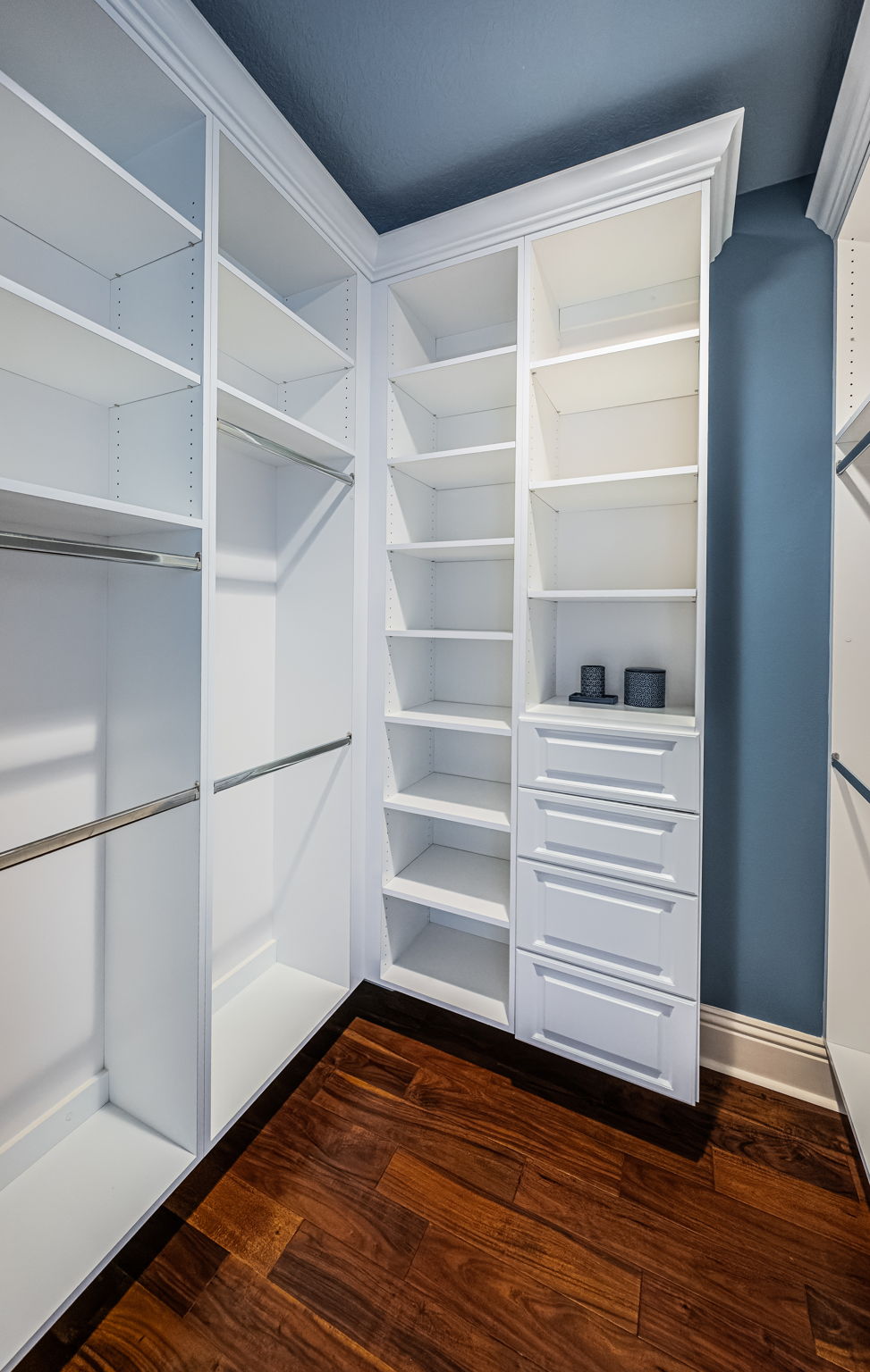 Upper Level Guest Bedroom2 Closet