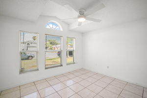  Photo 34