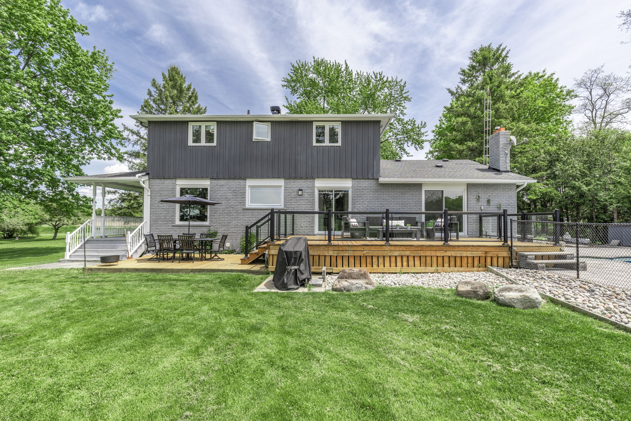 1592 15th Sideroad (52)