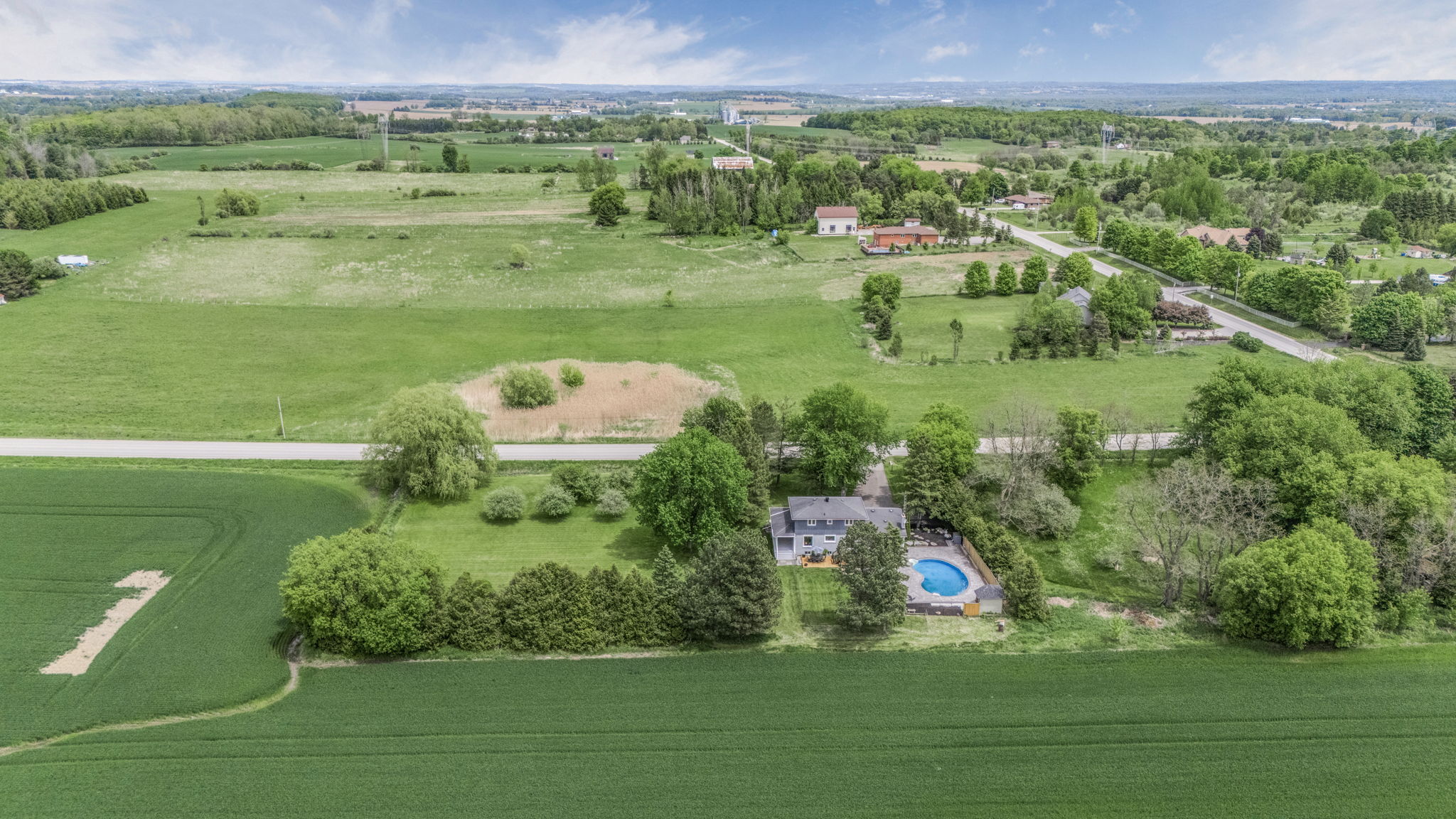 1592 15th Sideroad (71)