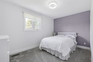 1592 15th Sideroad (28)