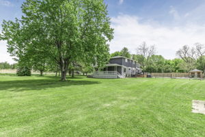 1592 15th Sideroad (42)
