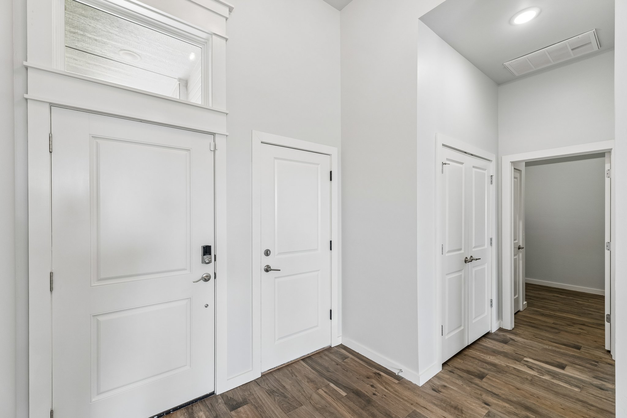 15920 Capri Ln_007.jpg