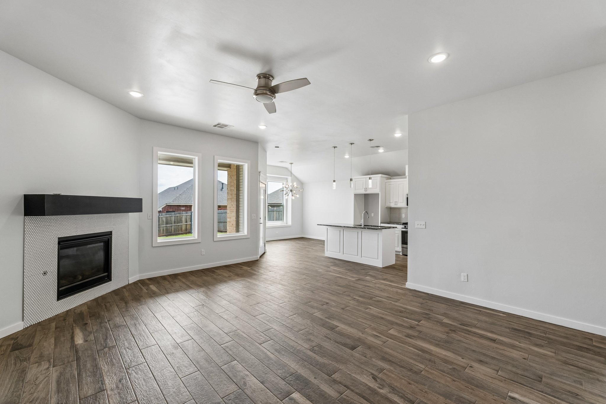 15920 Capri Ln_008.jpg