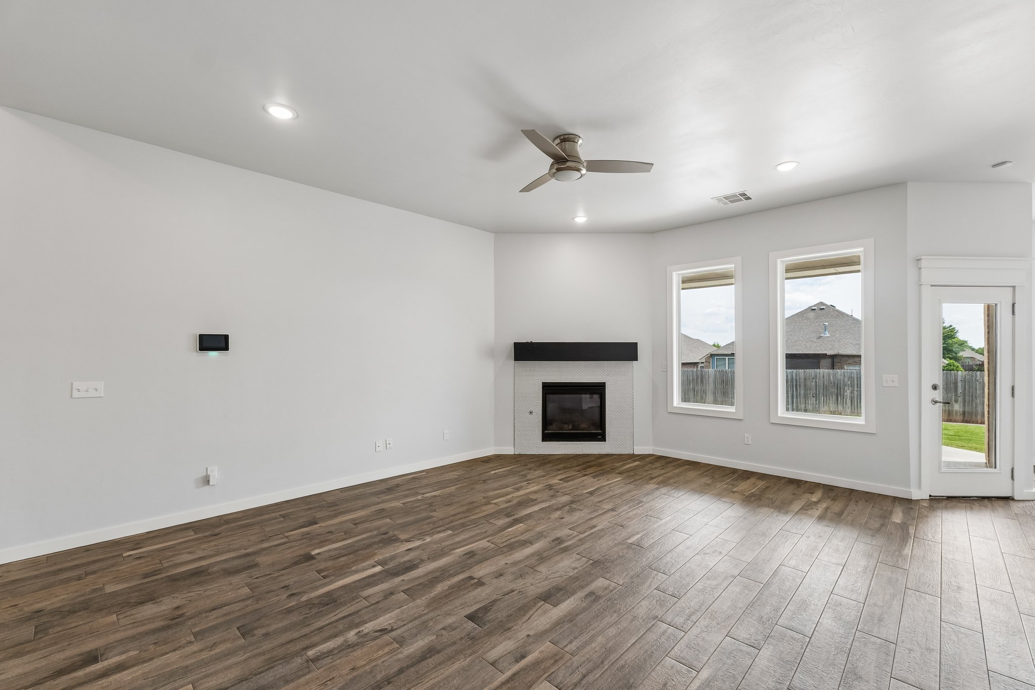 15920 Capri Ln_009.jpg