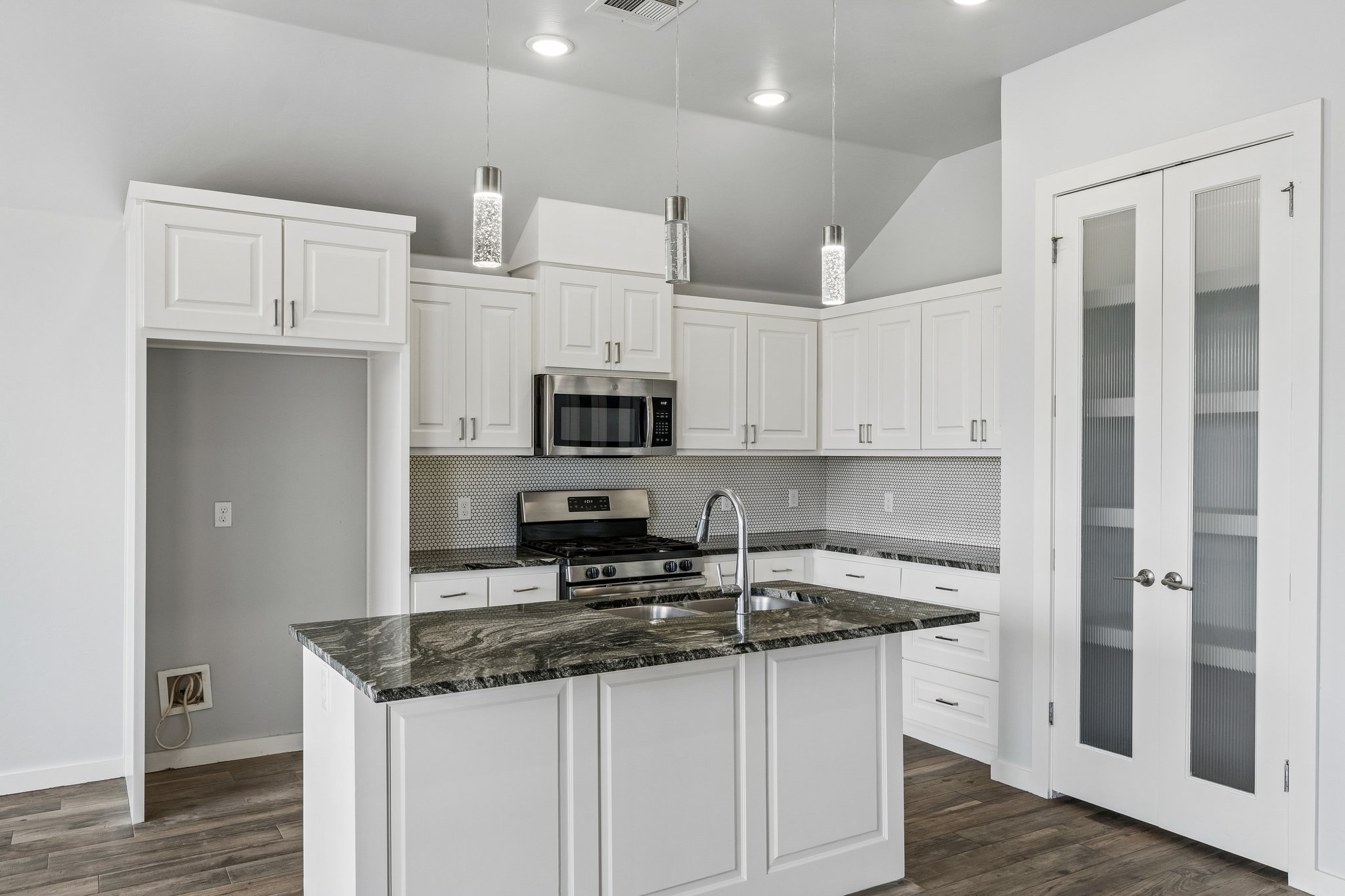 15920 Capri Ln_012.jpg