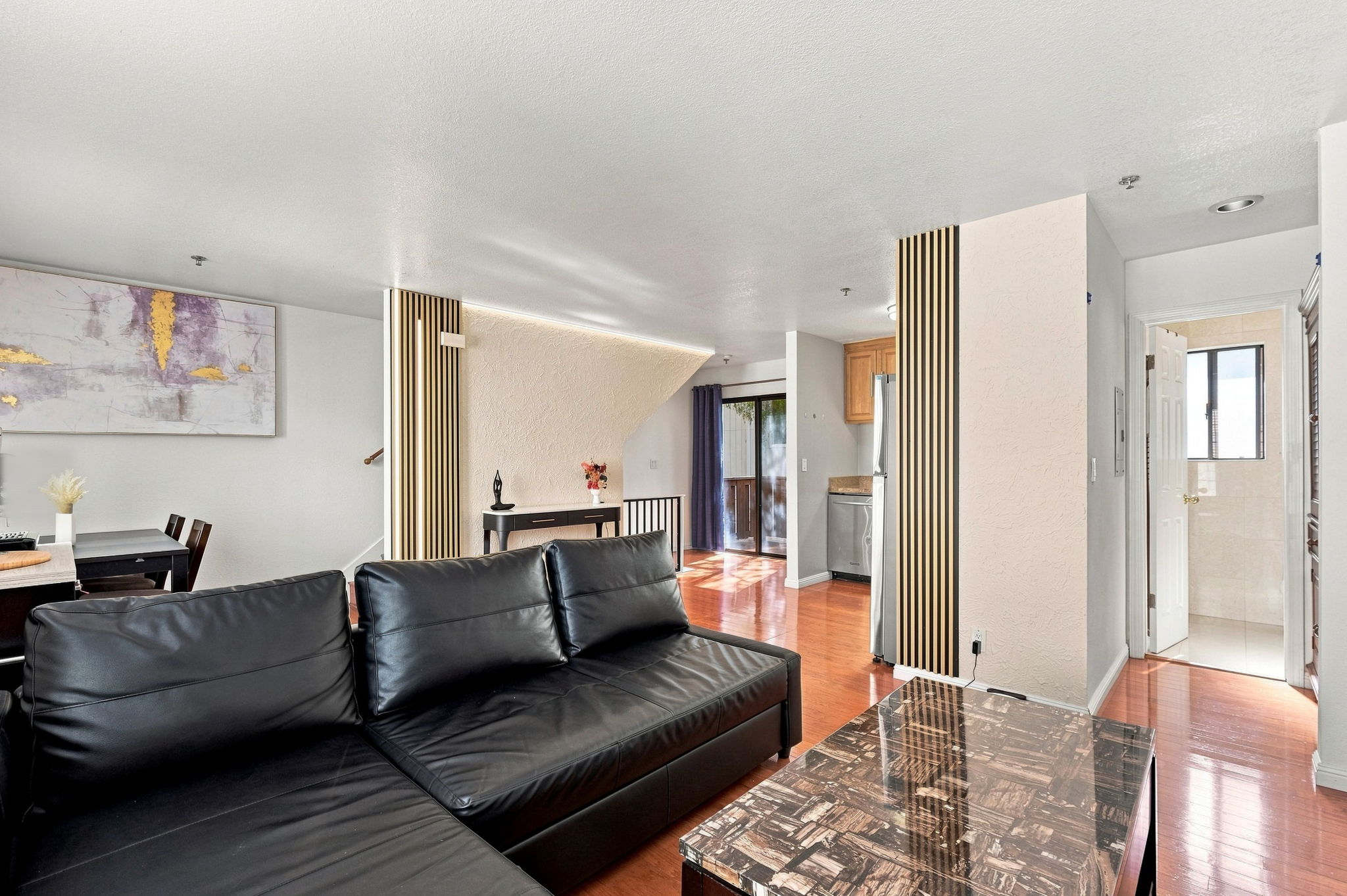 009_F8_15925 Maubert Ave 6