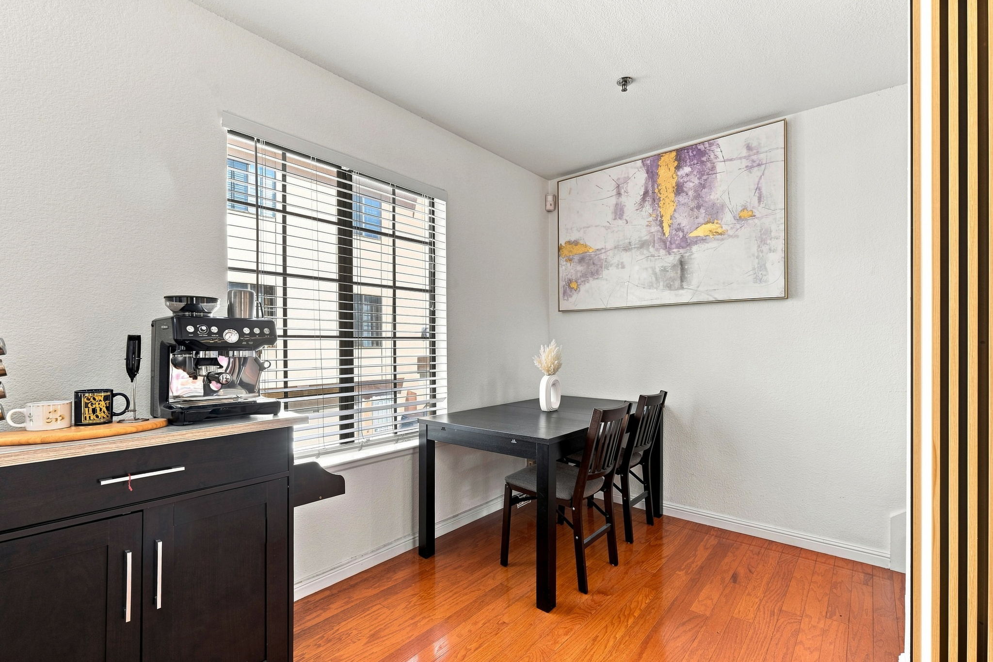 014_F8_15925 Maubert Ave 6