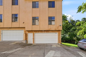 001_F8_15925 Maubert Ave 6