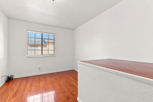 017_F8_15925 Maubert Ave 6
