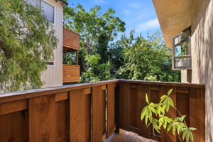 027_F8_15925 Maubert Ave 6