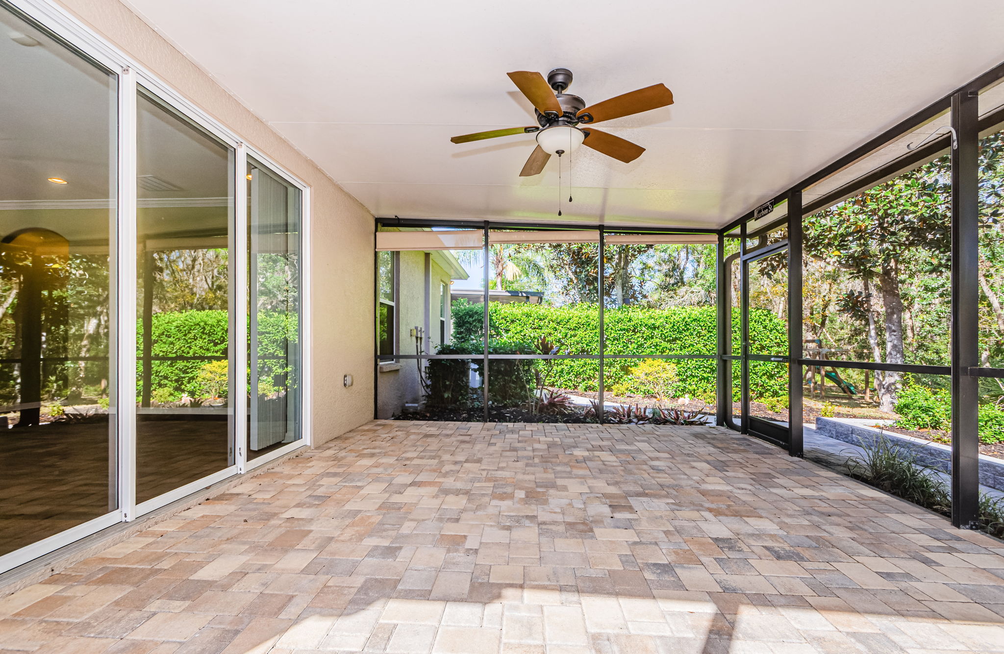 Patio 1B-2
