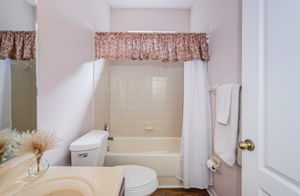 Bathroom 1B