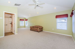 Upstairs Loft 1A