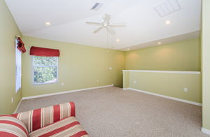 Upstairs Loft 1C