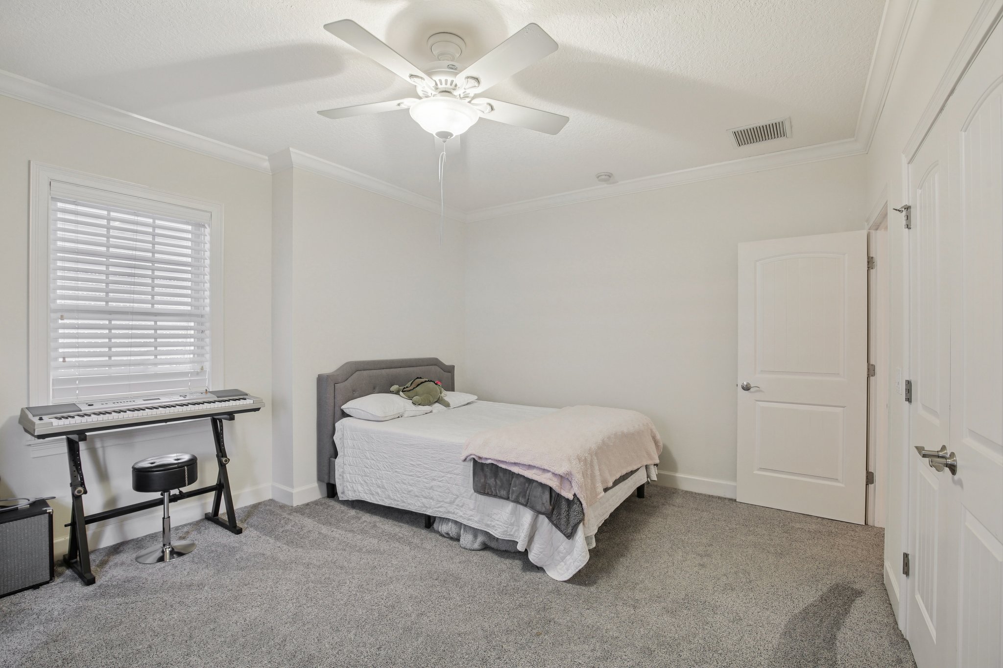 Ternglade Dr-S0602-060.jpg