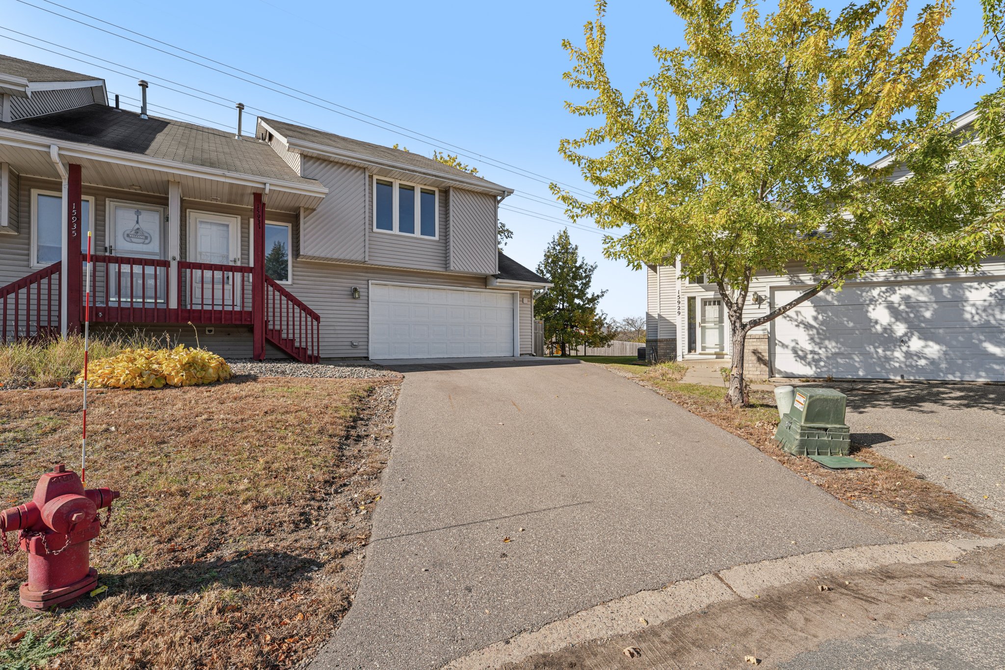 Hyland Pointe Ct-S3010-002.jpg