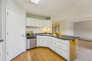 Hyland Pointe Ct-S3010-014.jpg