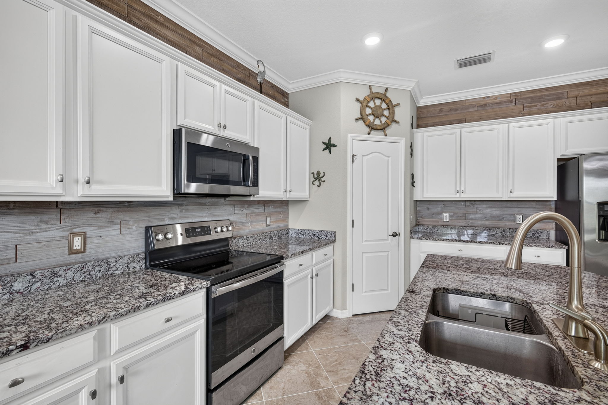 Kitchen 5
