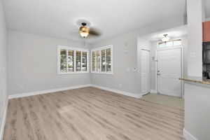 Living room 4