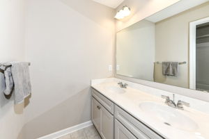  Photo 38