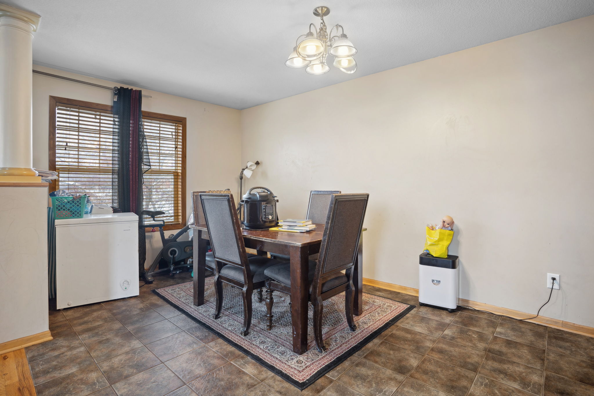  Photo 36