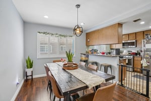 W Jefferson Blvd-S3107-013.jpg