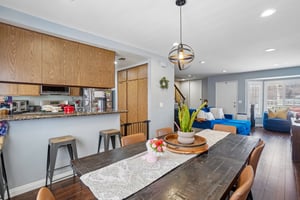 W Jefferson Blvd-S3107-014.jpg