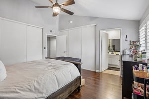 W Jefferson Blvd-S3107-022.jpg