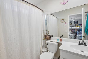 W Jefferson Blvd-S3107-026.jpg