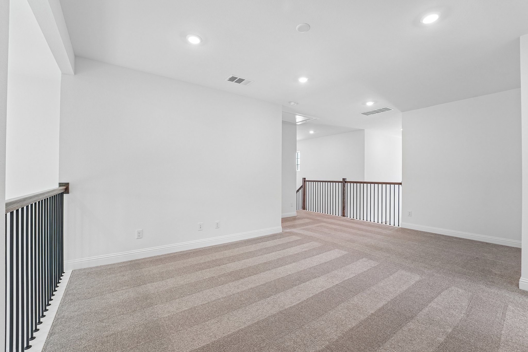 Mahogany Mist Dr-S0508-034.jpg