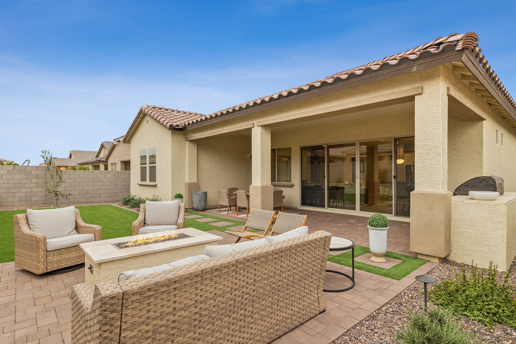 15998 W Electra Ln, Surprise, AZ 85387 - 045.jpg