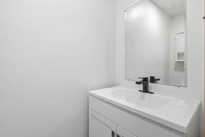  Photo 39
