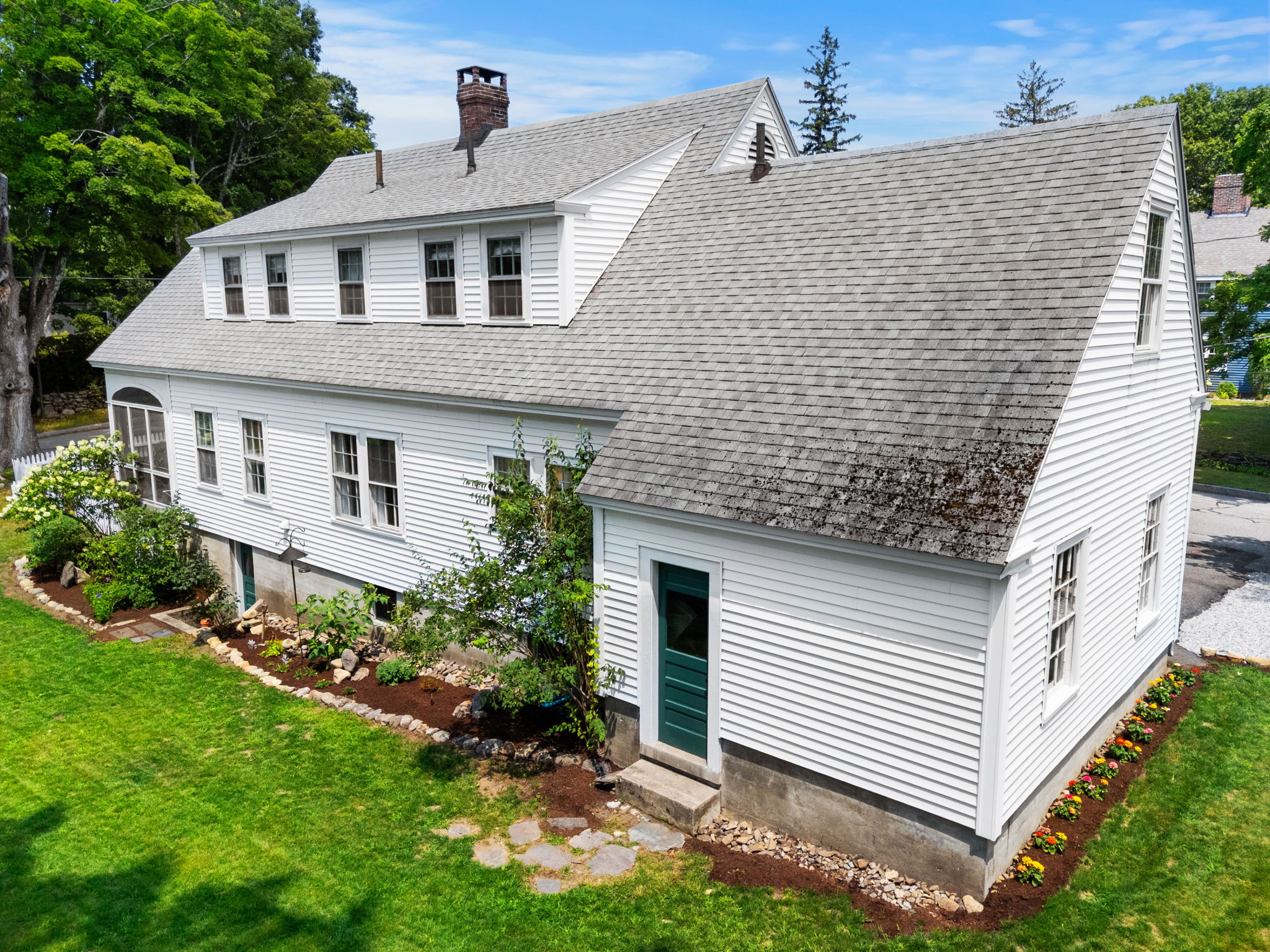 16 Brookline St, Nashua, NH 03064, USA Photo 4